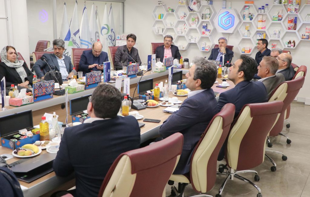 مجمع عمومی سالانه گروه سرمایه گذاری دارویی گلرنگ برگزار شد