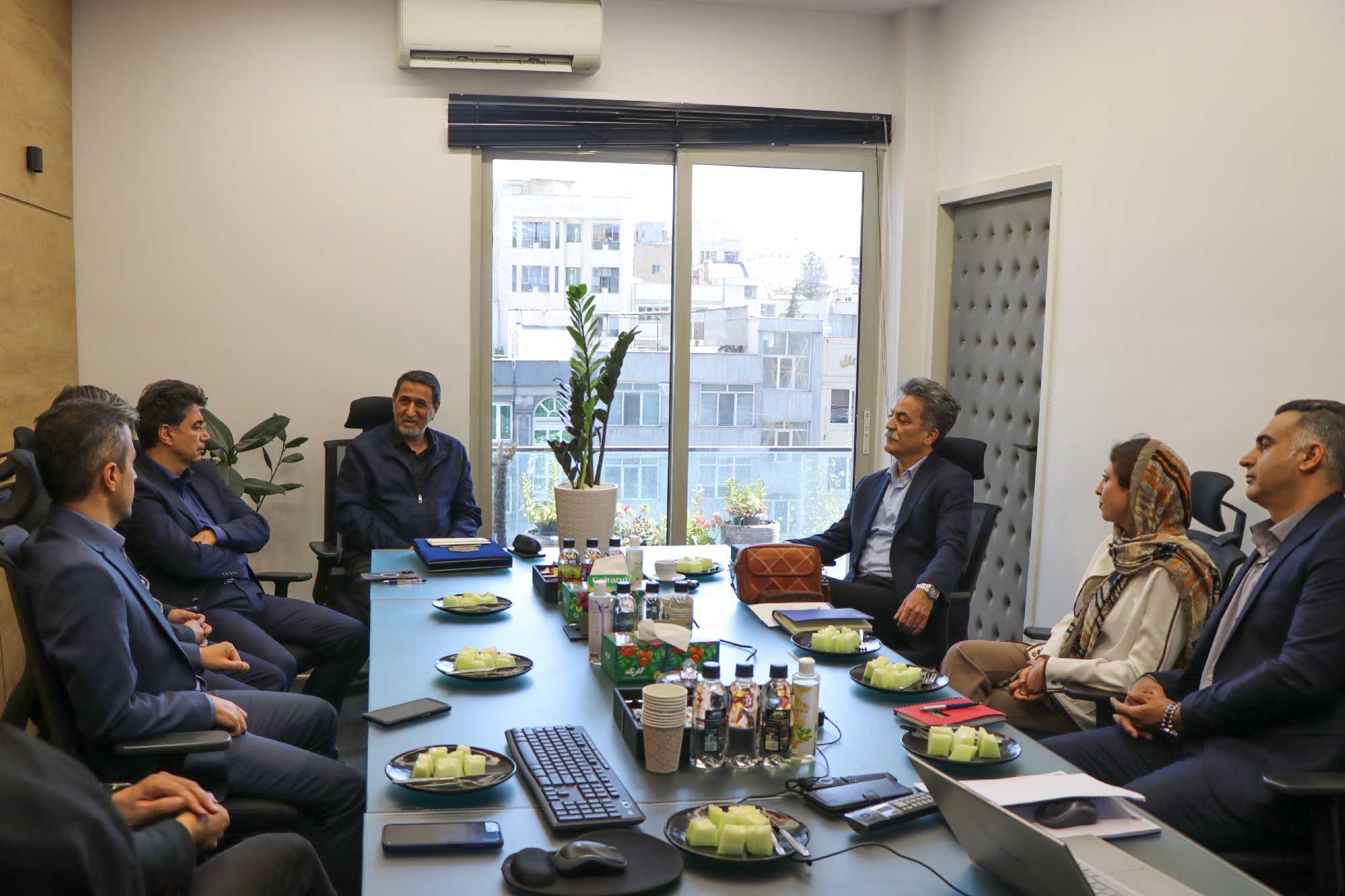 آیین پاسداشت برترین‌های تضمین کیفیت گروه دارویی گلرنگ در سال ۱۴۰۴